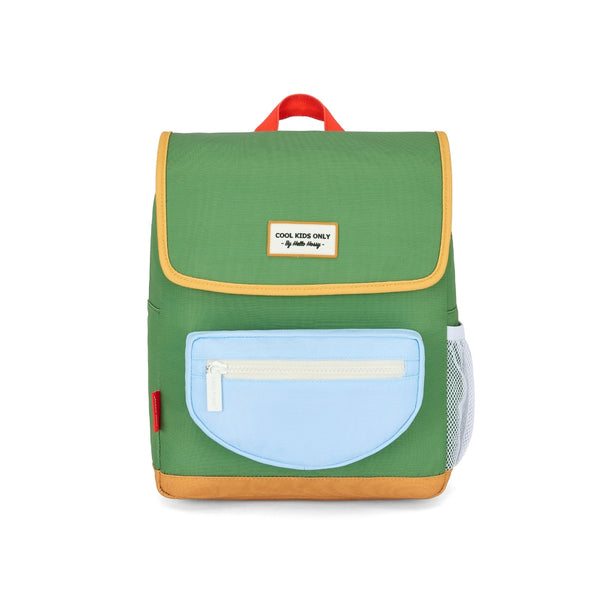 Mochila Pequena Quadrada Hello Hossy em poliéster reciclado, impermeável, com compartimento para cadernos A4, bolso para garrafa de água, alças acolchoadas e capacidade de 7,3 L para crianças dos 2 aos 5 anos. Mini Green Lake