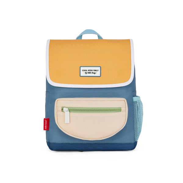 Mochila Pequena Quadrada Hello Hossy em poliéster reciclado, impermeável, com compartimento para cadernos A4, bolso para garrafa de água, alças acolchoadas e capacidade de 7,3 L para crianças dos 2 aos 5 anos. Mini Sam