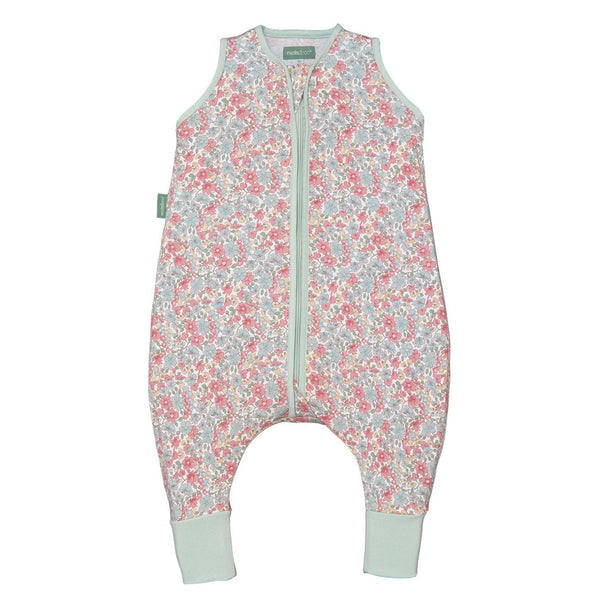 Saco de dormir de verão com manga curta para bebé da Molis&Co, leve e respirável para noites quentes na cor summer bloom
