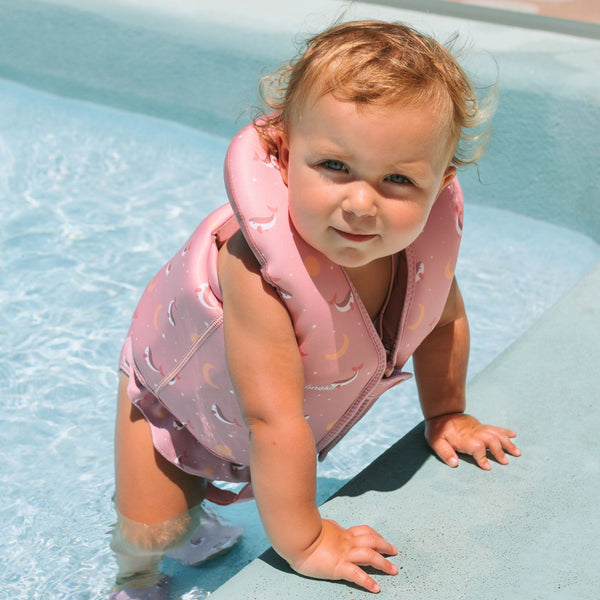 Colete flutuador Monnëka infantil para aprendizagem da natação 1-2 anos na cor whale pink