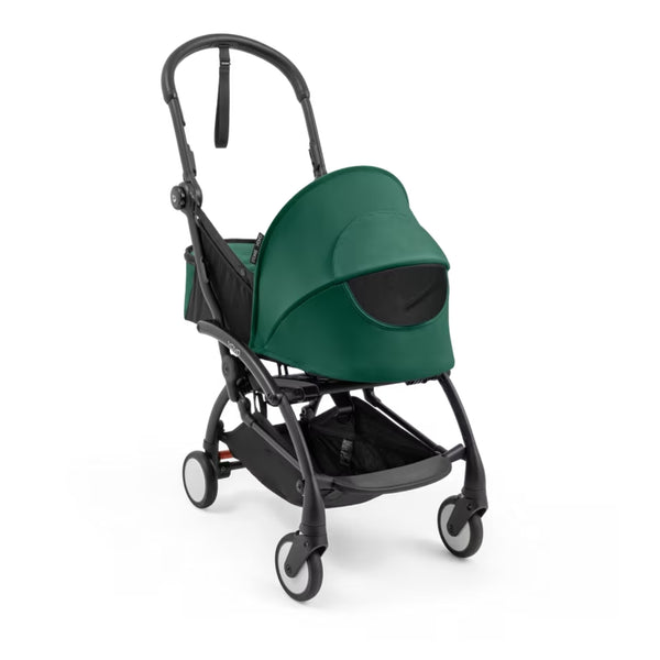 Ninho Stokke YOYO⁵ para recém-nascidos com posição totalmente deitada, arnês de segurança de 5 pontos, janelas de ventilação e dobragem ultracompacta.
Forest