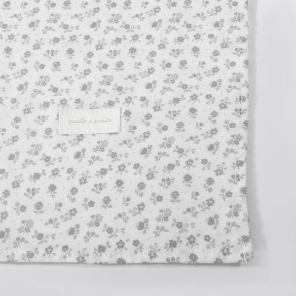 Musselina bebé Pasito a Pasito Little Bloom Flowers Grey 120x120 multifunções