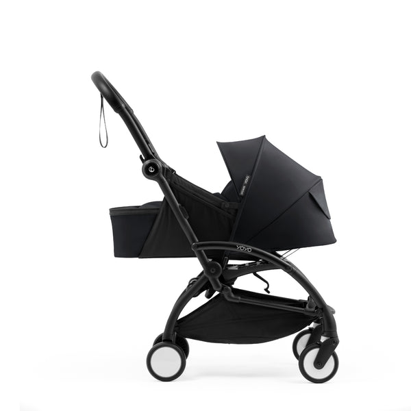 Carrinho Stokke YOYO⁵ + Ninho desde o nascimento, com posição totalmente deitada, dobragem ultracompacta com uma mão, suspensão nas quatro rodas e conjunto de assento incluído.
Black