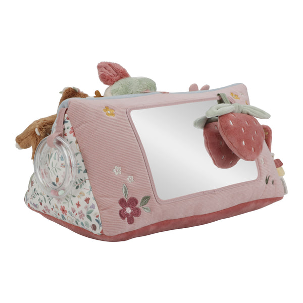 Triângulo de Atividades macio para bebé desde o nascimento, com estímulos visuais, táteis e sonoros para as primeiras brincadeiras. Fairy Garden