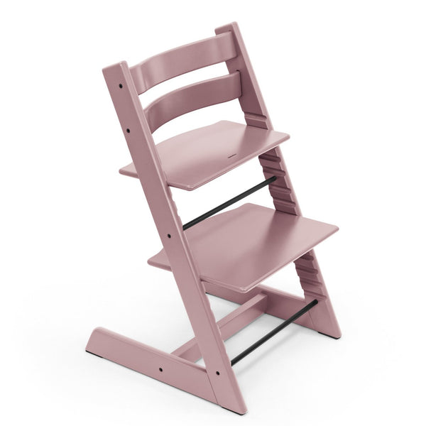 Cadeira Tripp Trapp® com Baby Set² e Newborn Set da Stokke®, solução evolutiva desde o nascimento que acompanha o crescimento da criança até à infância. Heather mauve