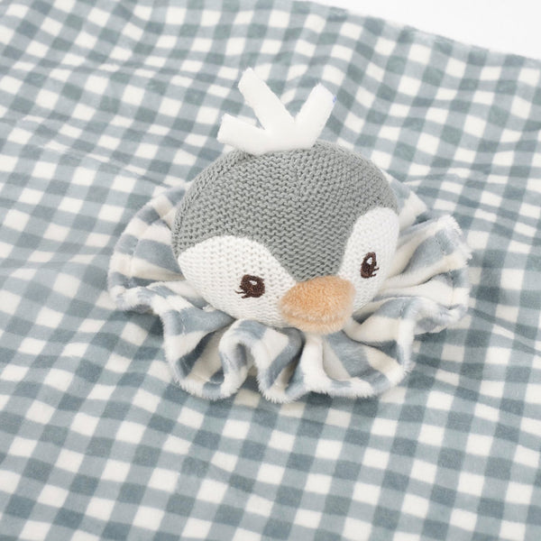 Doudou Penguin Praliné Walking Mum em veludo e malha ultra macia, ideal para confortar e acompanhar o bebé desde o nascimento verde.