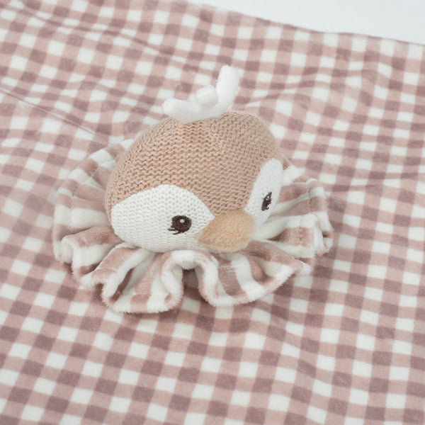 Doudou Penguin Praliné Walking Mum em veludo e malha ultra macia, ideal para confortar e acompanhar o bebé desde o nascimento vermelho.