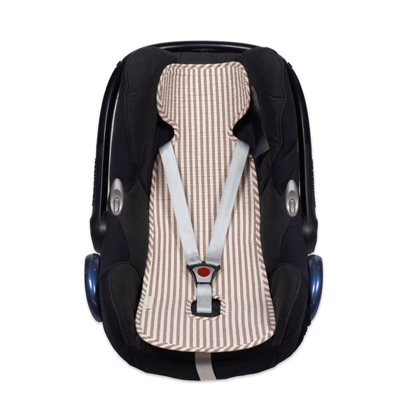 Forra Auto Universal Praliné Stripes Walking Mum para cadeiras auto i-Size 40-105 cm, respirável e confortável, ideal para proteger a cadeira e reduzir a transpiração do bebé. Vermelho.