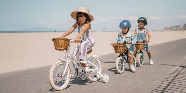 Andar de bicicleta - a atividade preferida das crianças!