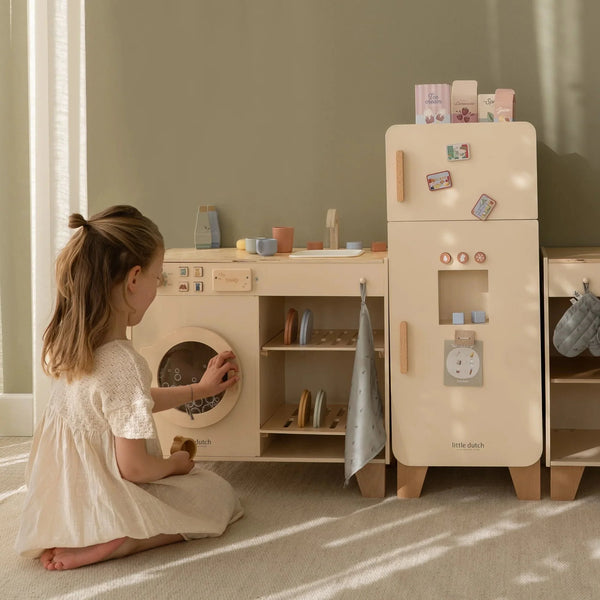 MÁQUINA DE LAVAR DE BRINCAR - ESSENTIALS