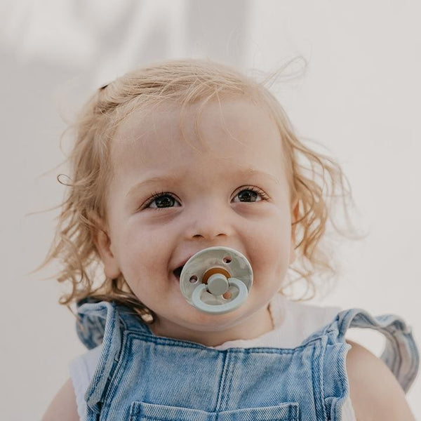 2 CHUPETAS BIBS 6-18 MESES