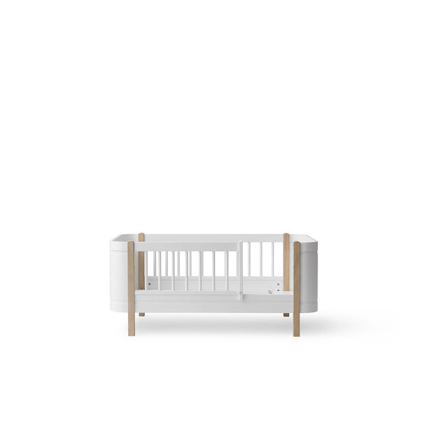OLIVER FURNITURE CAMA DE GRADES WOOD MINI+ (INCLUI KIT 0-9 ANOS)