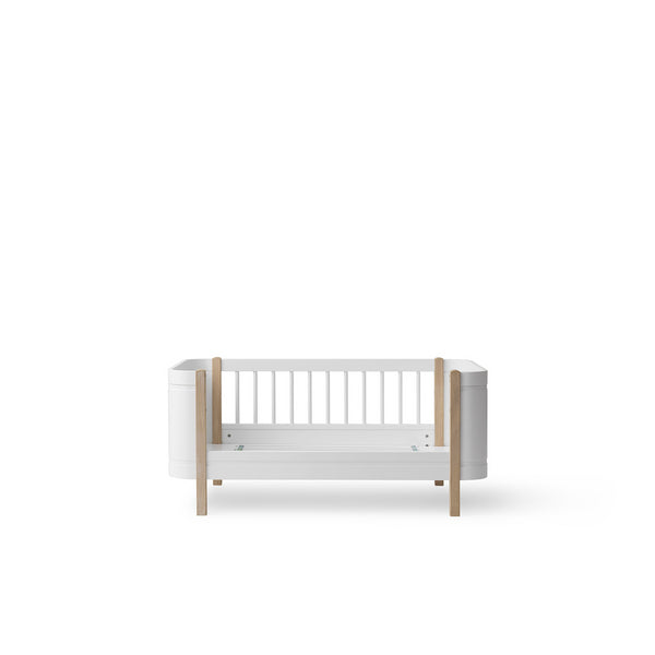 OLIVER FURNITURE CAMA DE GRADES WOOD MINI+ (INCLUI KIT 0-9 ANOS)