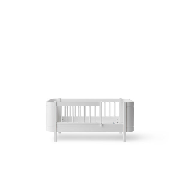 OLIVER FURNITURE CAMA DE GRADES WOOD MINI+ (INCLUI KIT 0-9 ANOS)