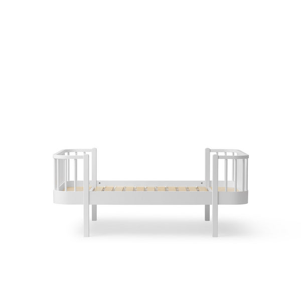 OLIVER FURNITURE CAMA JUNIOR WOOD