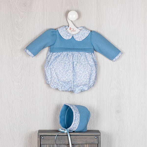 ROUPA PARA LEO - FOFO COM FLORES E GORRO AZUL