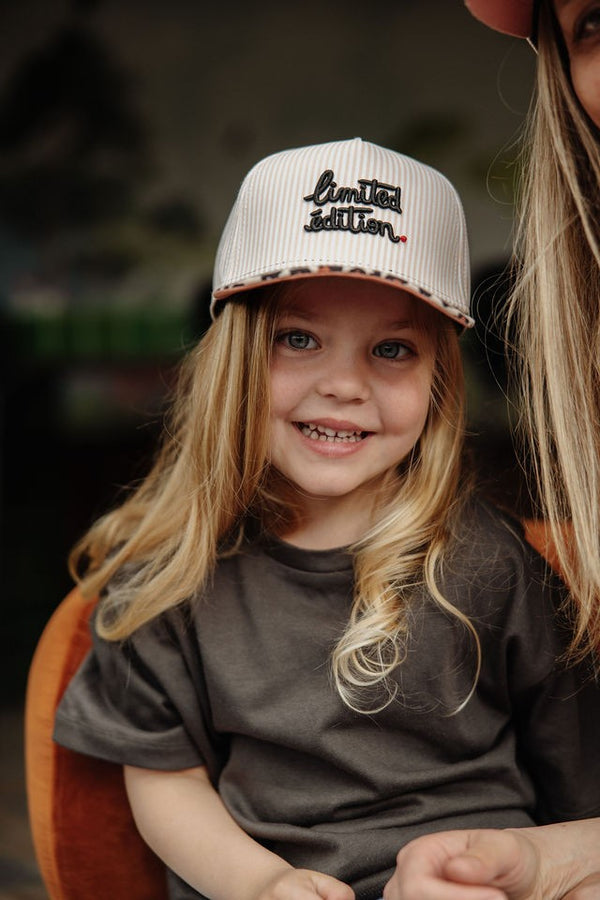 BONÉ 2-5 ANOS HELLO HOSSY