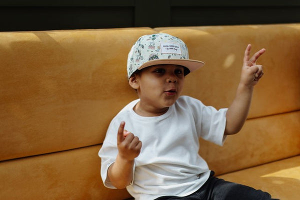 BONÉ 2-5 ANOS HELLO HOSSY