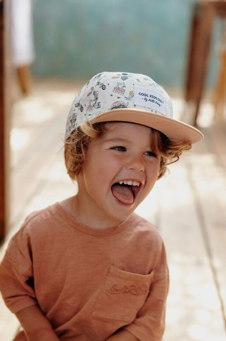 BONÉ +6 ANOS HELLO HOSSY