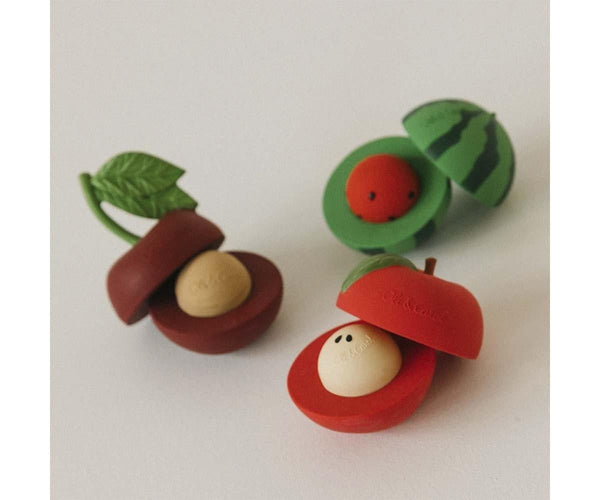 BRINQUEDO DE EMPILHAR COM BOLA CHOCALHO