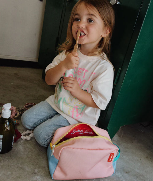 NECESSAIRE HELLO HOSSY