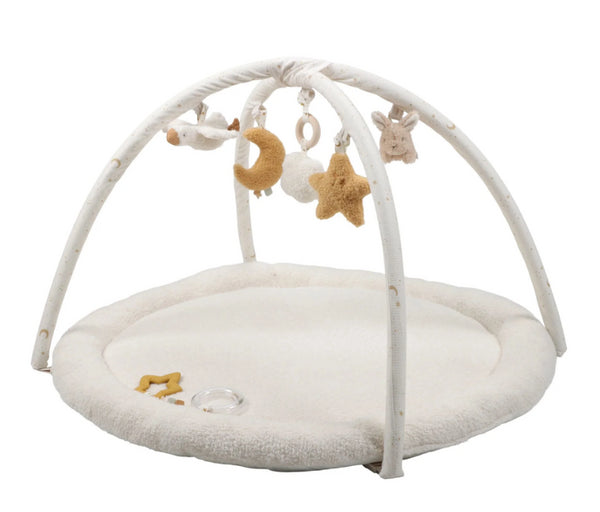 GINÁSIO DE ATIVIDADES COM TAPETE