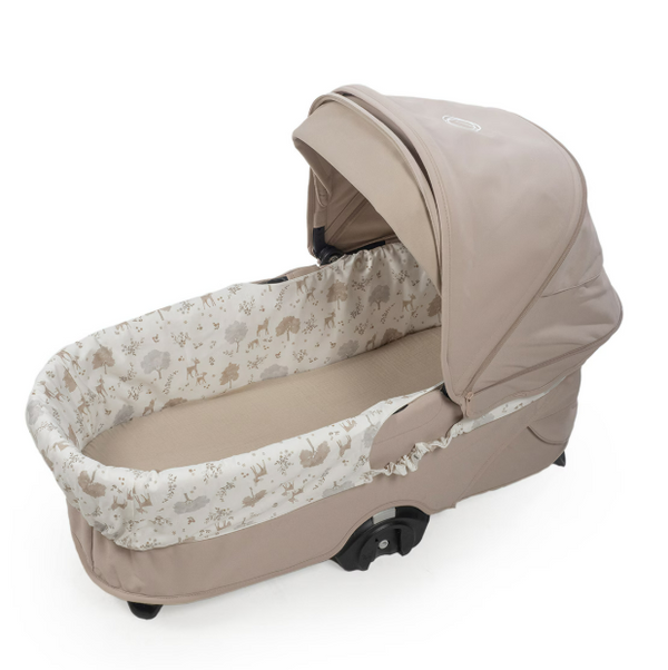 Complete cover with elastic for bassinet.