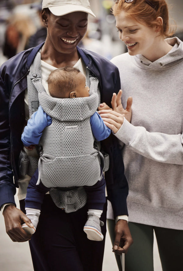 Babyjorn baby carrier move frontal grey 3D mesh