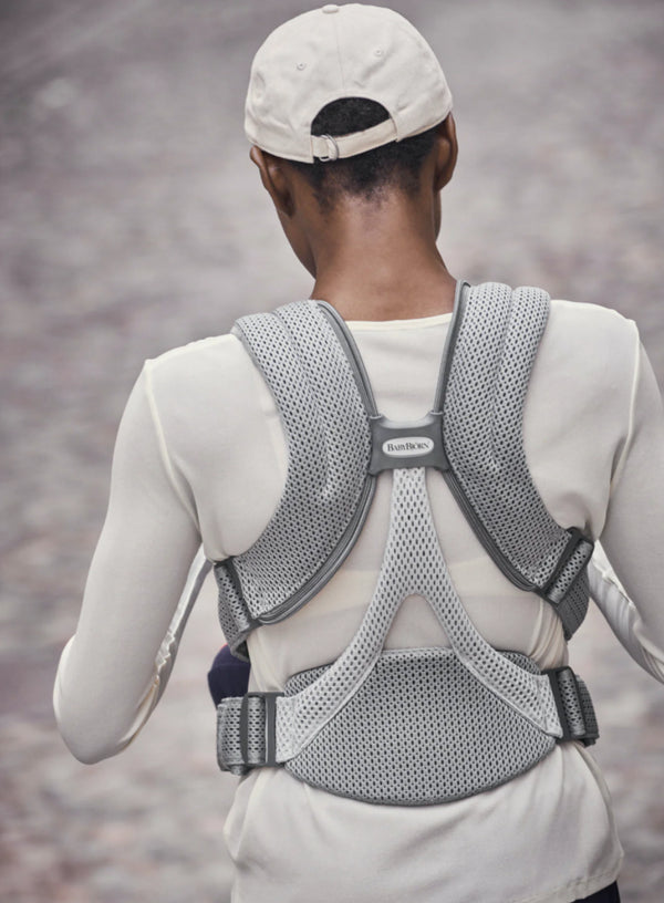 Babyjorn baby carrier move frontal grey 3D mesh