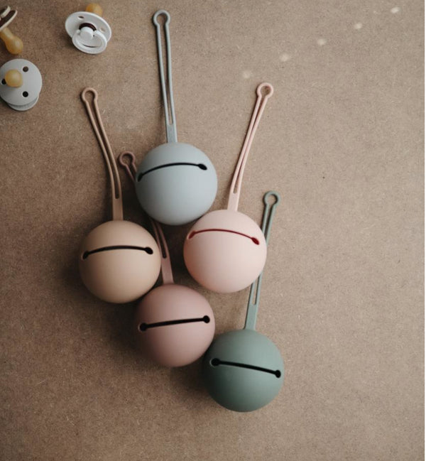 PORTA CHUPETAS MUSHIE