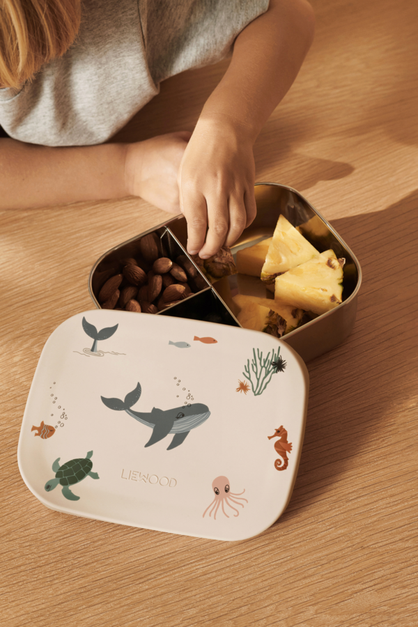 Fiambrera metálica con 3 compartimentos