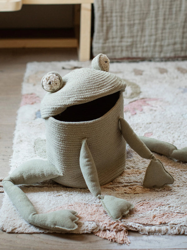 CESTO LORENA CANALS - FRED THE FROG
