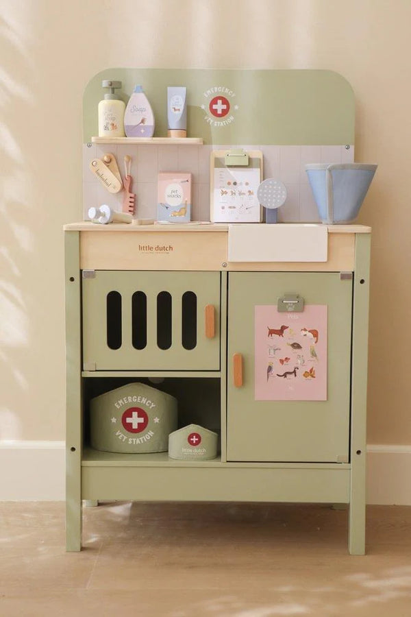 CLÍNICA VETERINÁRIA - ESSENTIALS GREEN