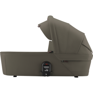 Alcofa BRITAX RÖMER SMILE 5Z compatível com o carrinho Smile 5Z, com colchão confortável, ventilação integrada e capota extra larga com proteção solar UPF 50+ para bebés desde o nascimento até aos 9 kg.