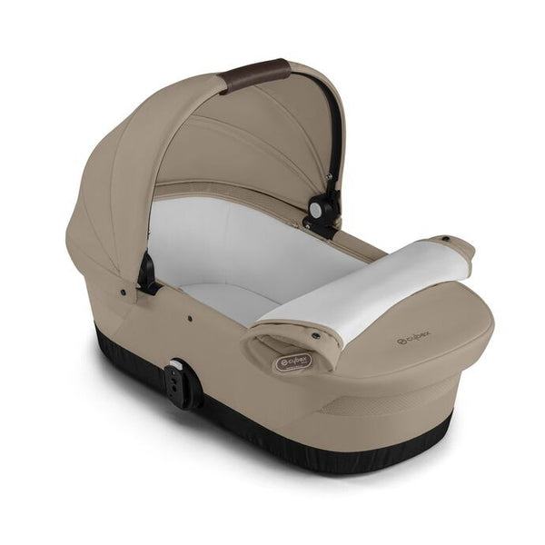 Alcofa CYBEX GAZELLE S compatível com os carrinhos Gazelle S e e-Gazelle S, com colchão em espuma macia, interior espaçoso, pega de transporte e capota solar XXL com proteção UPF 50+ para bebés desde o nascimento até aos 9 kg. Almond Beige