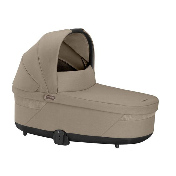 Alcofa CYBEX S LUX compatível com os carrinhos Balios S Lux e Talos S Lux, com colchão em espuma macia, capota solar XXL UPF 50+, ventilação integrada e pega de transporte para bebés desde o nascimento até aos 9 kg. Almond Beige