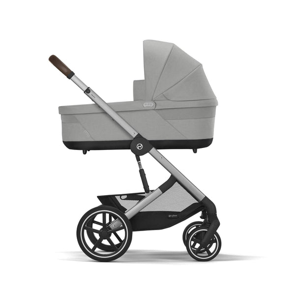 Alcofa CYBEX S LUX compatível com os carrinhos Balios S Lux e Talos S Lux, com colchão em espuma macia, capota solar XXL UPF 50+, ventilação integrada e pega de transporte para bebés desde o nascimento até aos 9 kg. Stone Grey