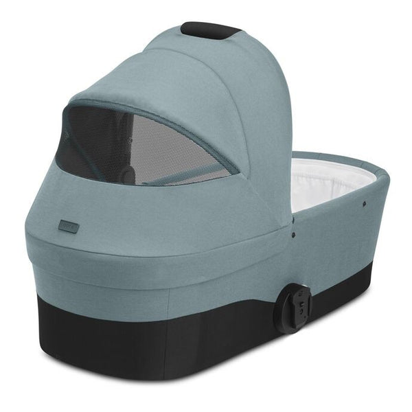 Alcofa CYBEX S compatível com os carrinhos Eezy S, Balios S Lux, Talos S Lux e Avi Spin, com colchão em espuma macia, capota extensível com proteção UPF 50+, ventilação integrada e pega de transporte para bebés desde o nascimento até aos 9 kg. Stormy Blue