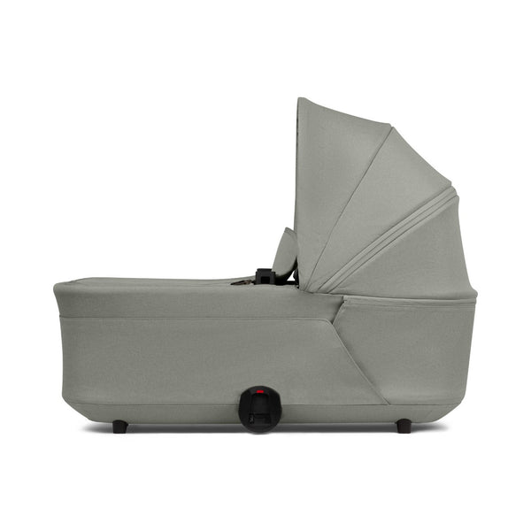Alcofa JOOLZ HUB 2 compatível com o carrinho Joolz Hub 2, com colchão respirável de 77 cm, sistema de ventilação integrado e capota solar extensível para bebés desde o nascimento até aos 9 kg. Sage Green