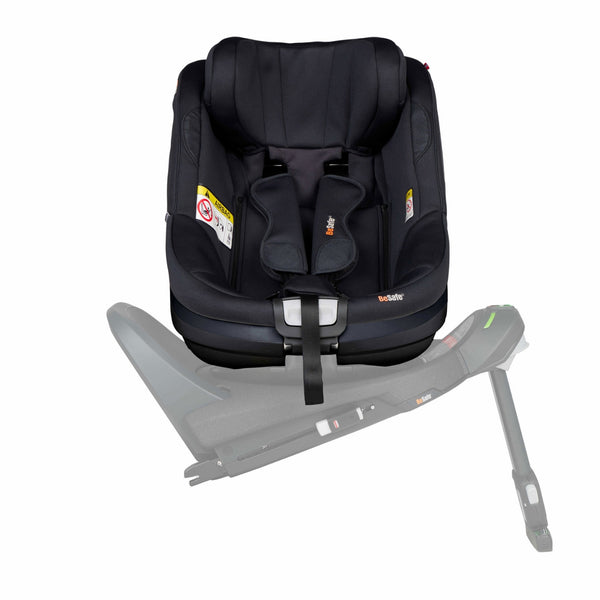 Cadeira auto BeSafe Beyond² 360 dos 61 aos 125 cm com rotação 360°, proteção SIP+, Universal Level Technology e espaço para pernas ajustável. Black Softbreeze