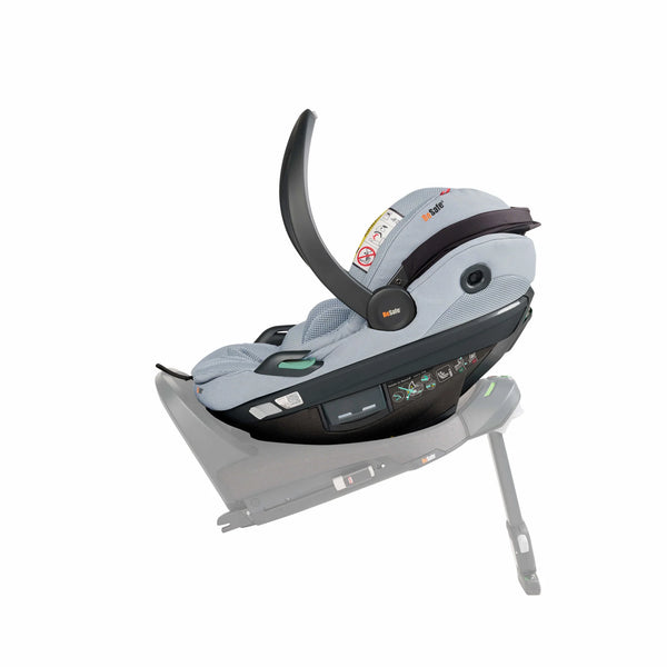 Cadeira auto MAXI-COSI Coral Slide Pro i-Size ultraleve com apenas 2,5 kg, posição totalmente reclinada, três níveis de reclinação, capota extragrande, tecidos ECO Care e compatível com a Base FamilyFix Slide Pro para bebés dos 0 aos 13 kg. Peak Mesh