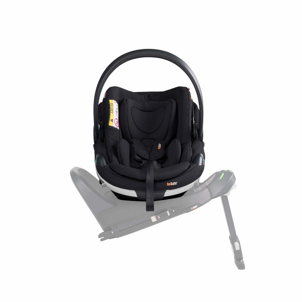 Cadeira auto BeSafe Go Beyond i-Size com tecnologia Active Lay Flat, proteção lateral SIP+, Dynamic Force Absorber™, tecido Mesh respirável, compatível com Base Beyond ISOFIX e utilização desde os 40 aos 87 cm em contra marcha. Fresh Black Cab