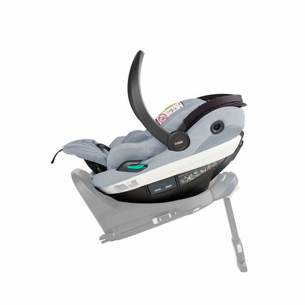 Cadeira auto BeSafe Go Beyond i-Size com tecnologia Active Lay Flat, proteção lateral SIP+, Dynamic Force Absorber™, tecido Mesh respirável, compatível com Base Beyond ISOFIX e utilização desde os 40 aos 87 cm em contra marcha. Peak Mesh