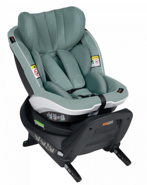Cadeira auto BeSafe iZi Turn i-Size com rotação de 360°, base ISOFIX integrada, sistema Two-Fit Cushion™ e utilização dos 61 aos 105 cm, permitindo viajar em contra ou a favor da marcha. Sea Green Mélange