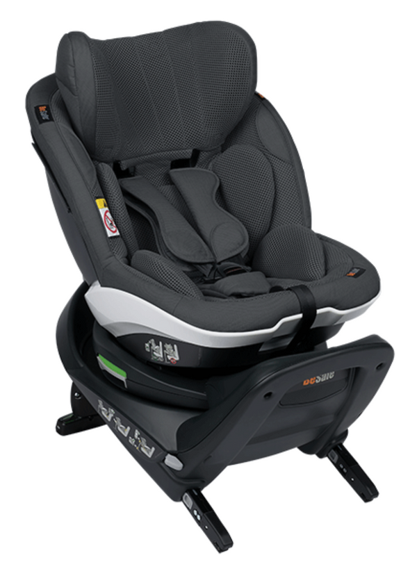 Cadeira auto BeSafe iZi Twist i-Size com rotação lateral, base ISOFIX integrada, sistema Two-Fit Cushion™, aprovação no Teste Plus e utilização exclusivamente em contra marcha para crianças dos 61 aos 105 cm. Anthracte Mesh