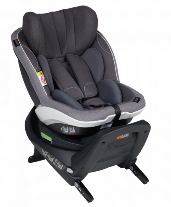 Cadeira auto BeSafe iZi Twist i-Size com rotação lateral, base ISOFIX integrada, sistema Two-Fit Cushion™, aprovação no Teste Plus e utilização exclusivamente em contra marcha para crianças dos 61 aos 105 cm. Metallic Melange