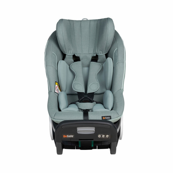 Cadeira auto BeSafe Stretch contra a marcha até 125 cm e 36 kg, aprovada no Plus Test, com proteção lateral SIP+ e instalação sem ISOFIX. Sea Green Melange