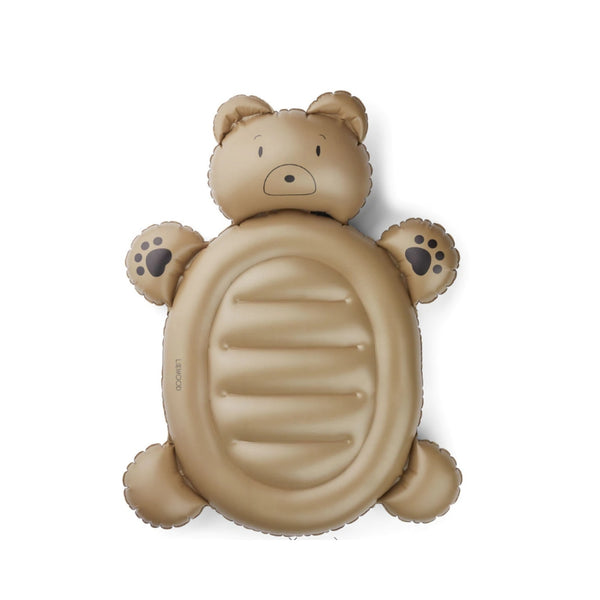 Bóia insuflável em PVC, leve e fácil de transportar, ideal para momentos de diversão na praia ou piscina.