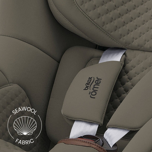 Cadeira auto Britax Römer Dualfix 5Z i-Size com rotação de 360° na Flex Base 5Z, 12 posições de reclinação, arnês de 5 pontos e proteção contra impactos laterais para crianças dos 61 aos 105 cm.  Urban Olive