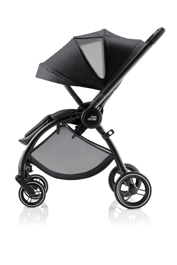 BRITAX RÖMER RIO STYLE DUO + BASE com carrinho leve e compacto Rio Style, cadeira auto Baby-Safe Pro com tecnologia Ergo Recline, base ISOFIX Vario 5Z com rotação de 180° e adaptadores incluídos. Sistema de viagem completo desde o nascimento. Carbon Black